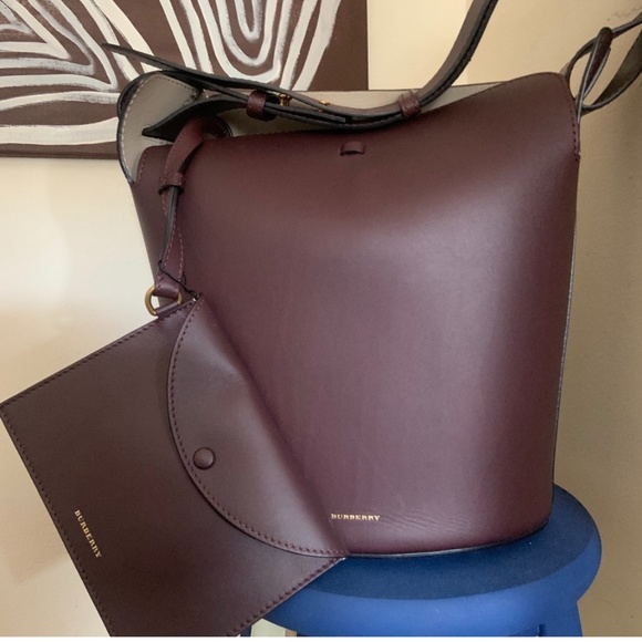 Burberry Handbags - BURBERRY bucket bag .